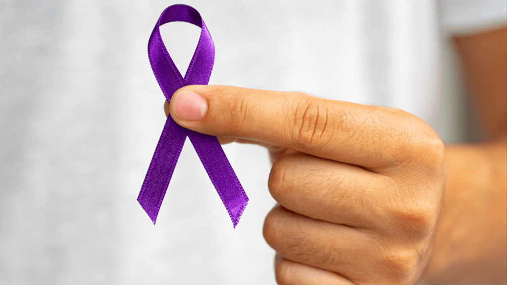 Fevereiro Roxo: o mês de alerta sobre Alzheimer, Lúpus e Fibromialgia